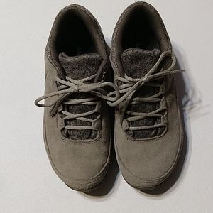 Merrell Waterproof Hiking Shoes gray size 5.5 women